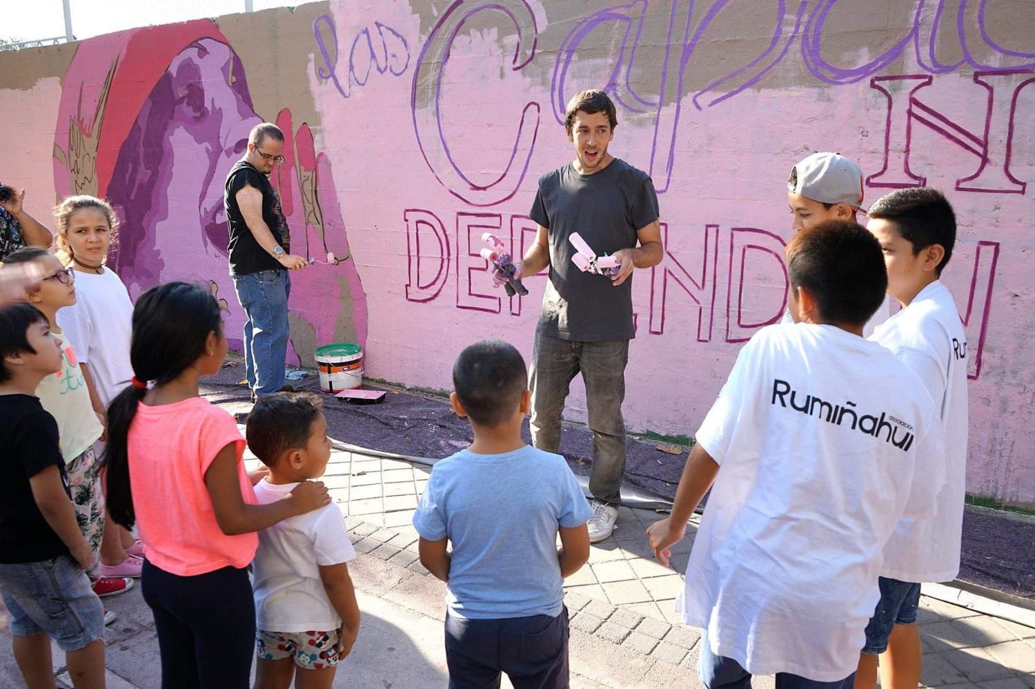 La creación del mural feminista duró dos semanas e involucró a los vecinos de Ciudad Lineal